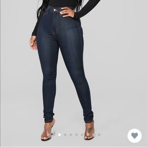 Classic High Waisted Jeans